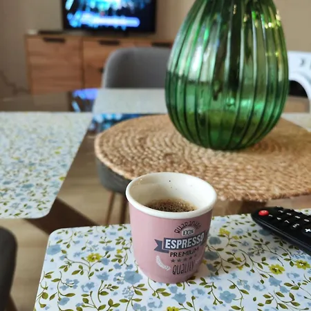 Апартаменты Orange Couch *