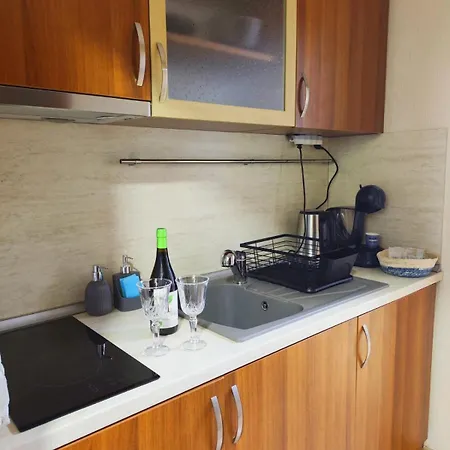 Orange Couch Apartment Veliko Tarnovo